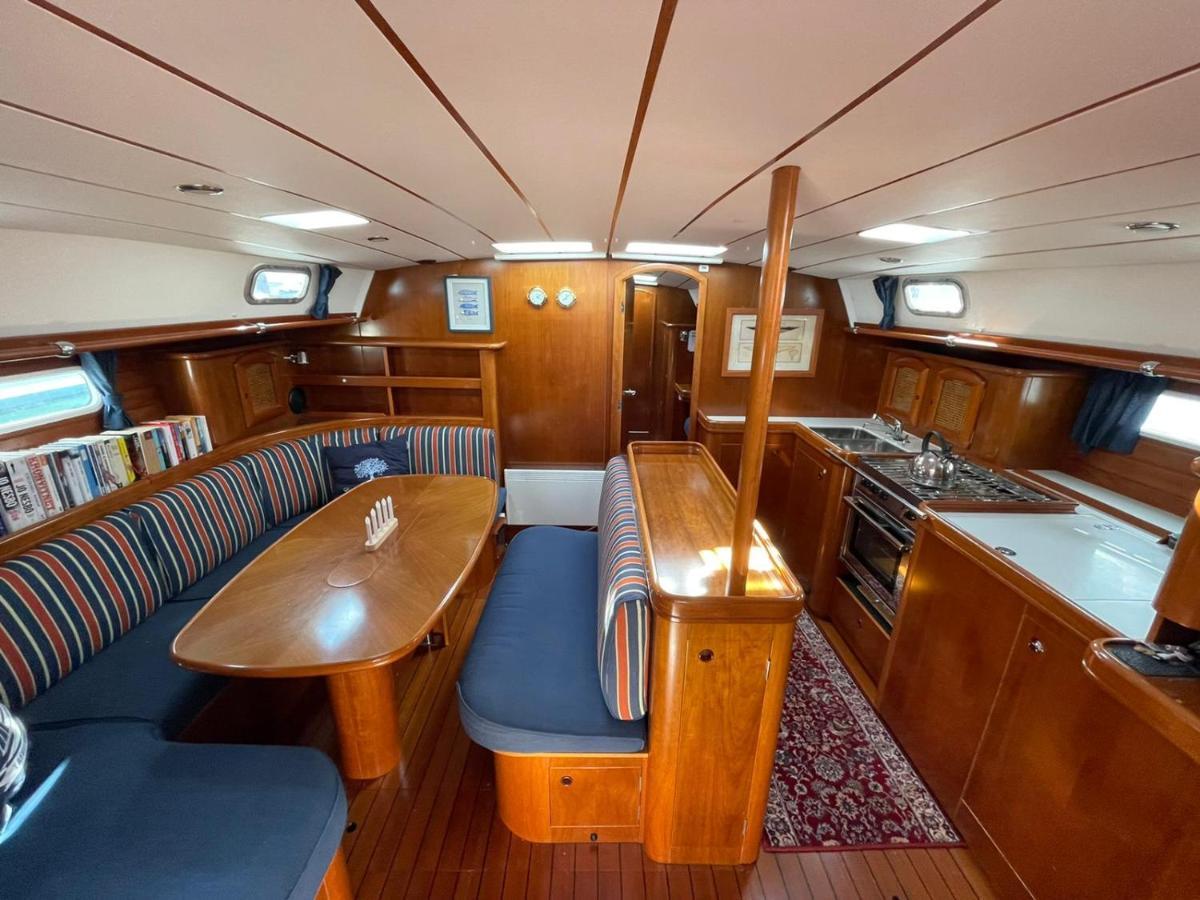 Beautiful And Comfortable Sailboat With Secure Parking Available Hotel Barcelona Luaran gambar