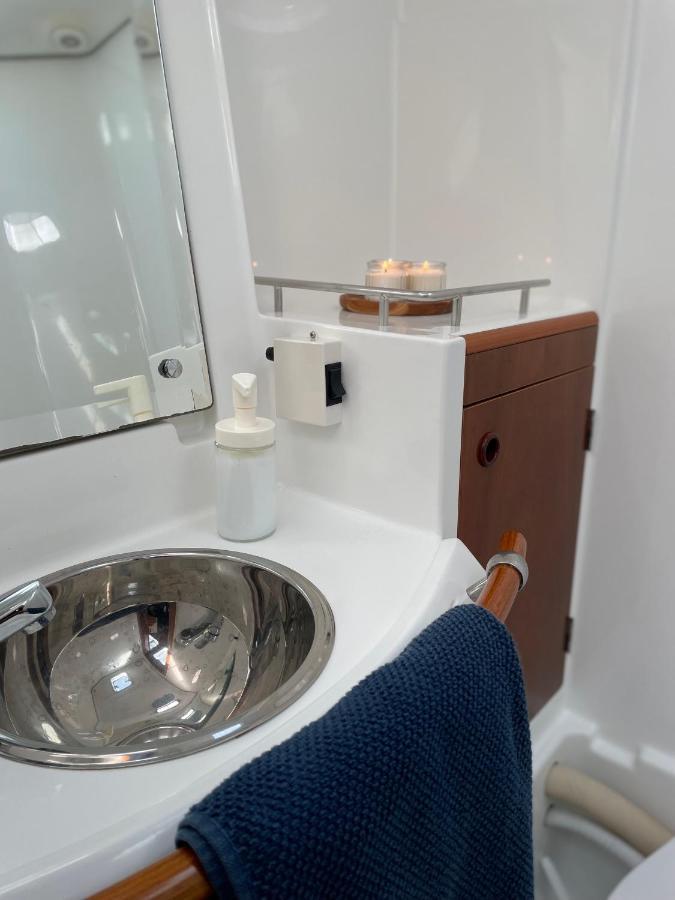 Beautiful And Comfortable Sailboat With Secure Parking Available Hotel Barcelona Luaran gambar